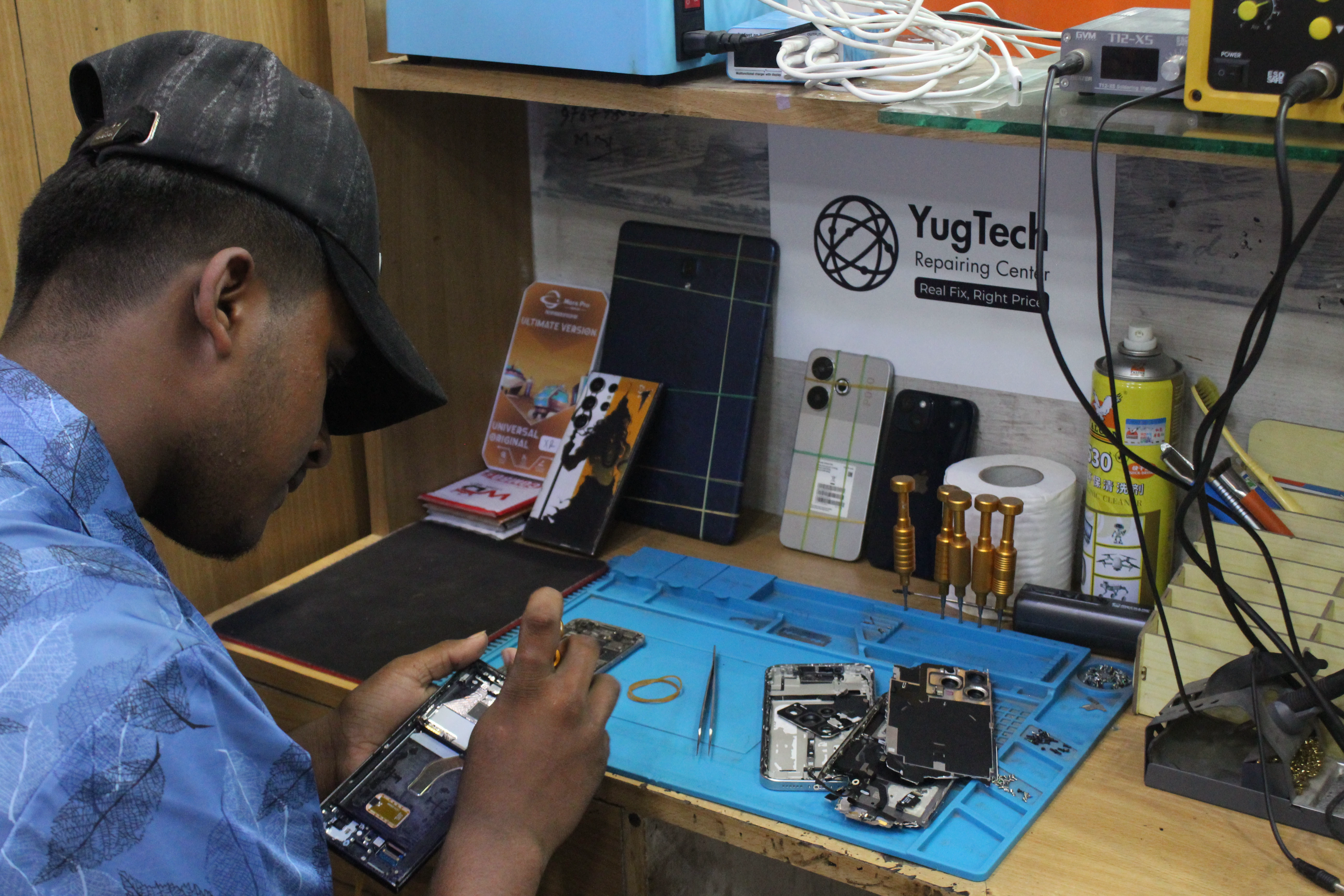 Phone repair technician